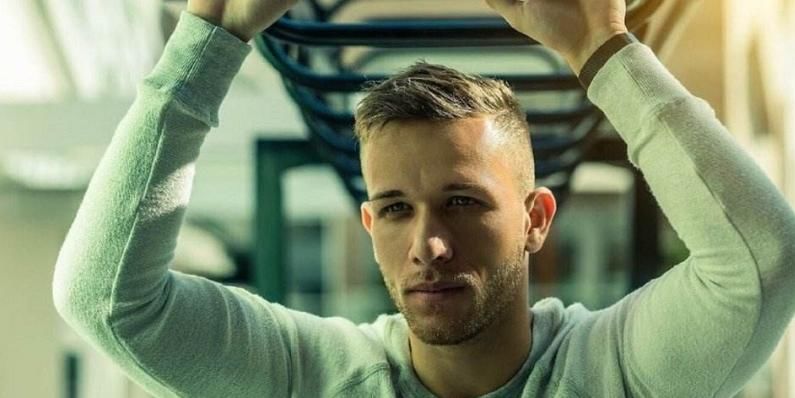 激烈竞争中 激烈竞争中