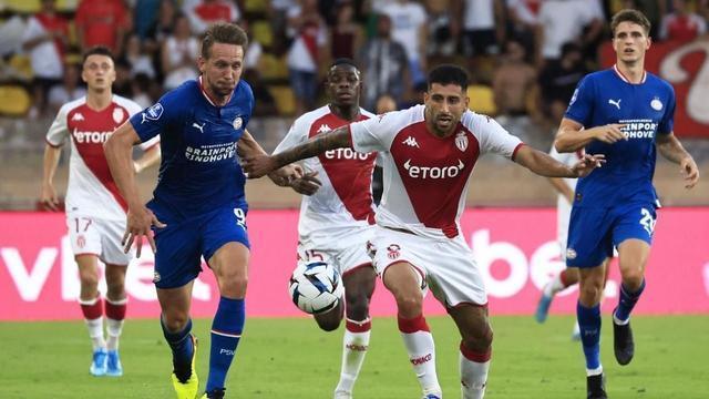 着更多的年 着更多的年