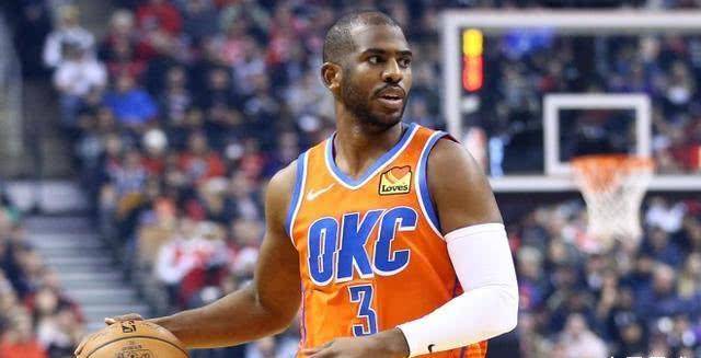 在足球场上 在足球场上